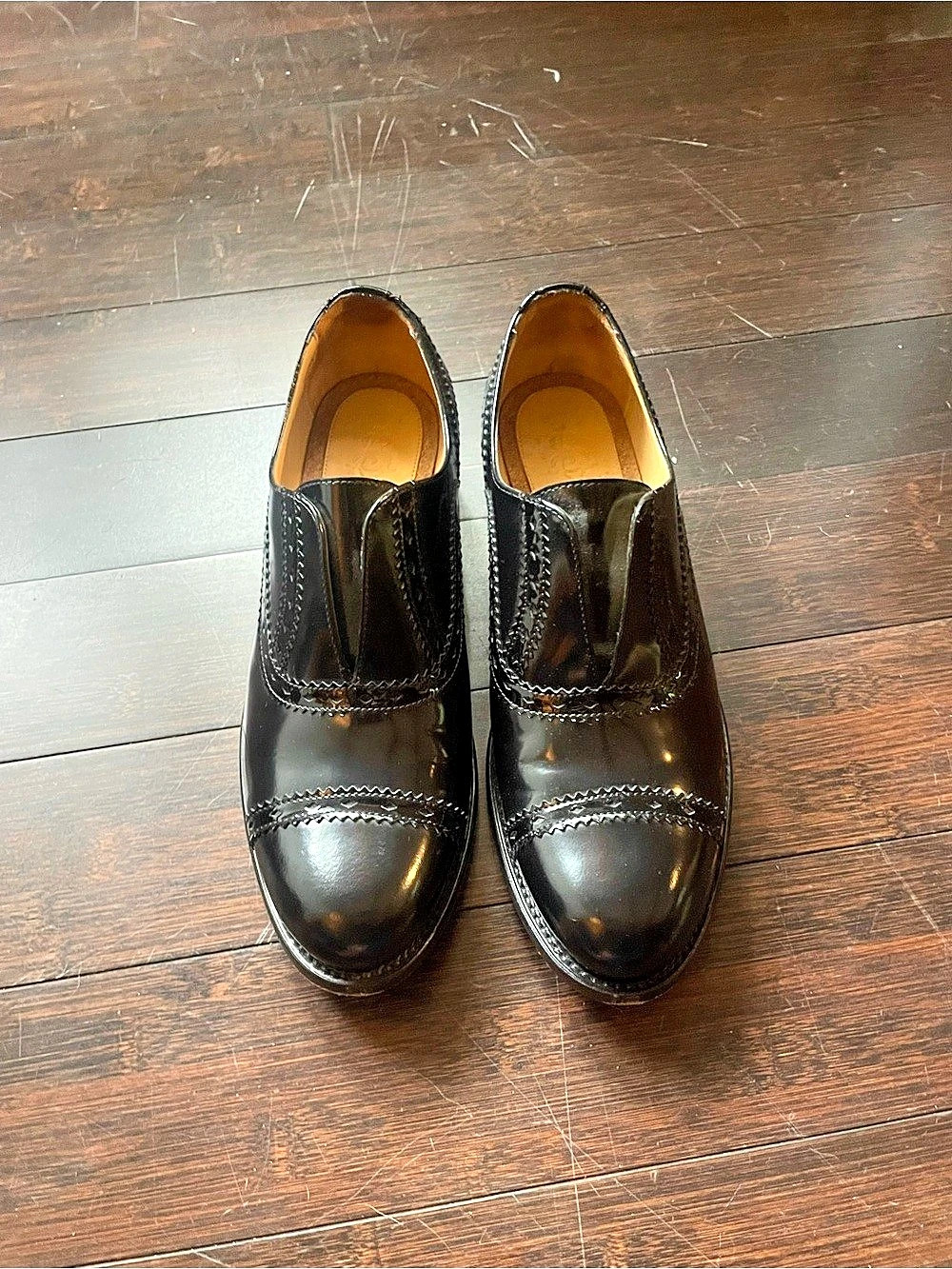Angela Scott Black Patent Heels US 7.5